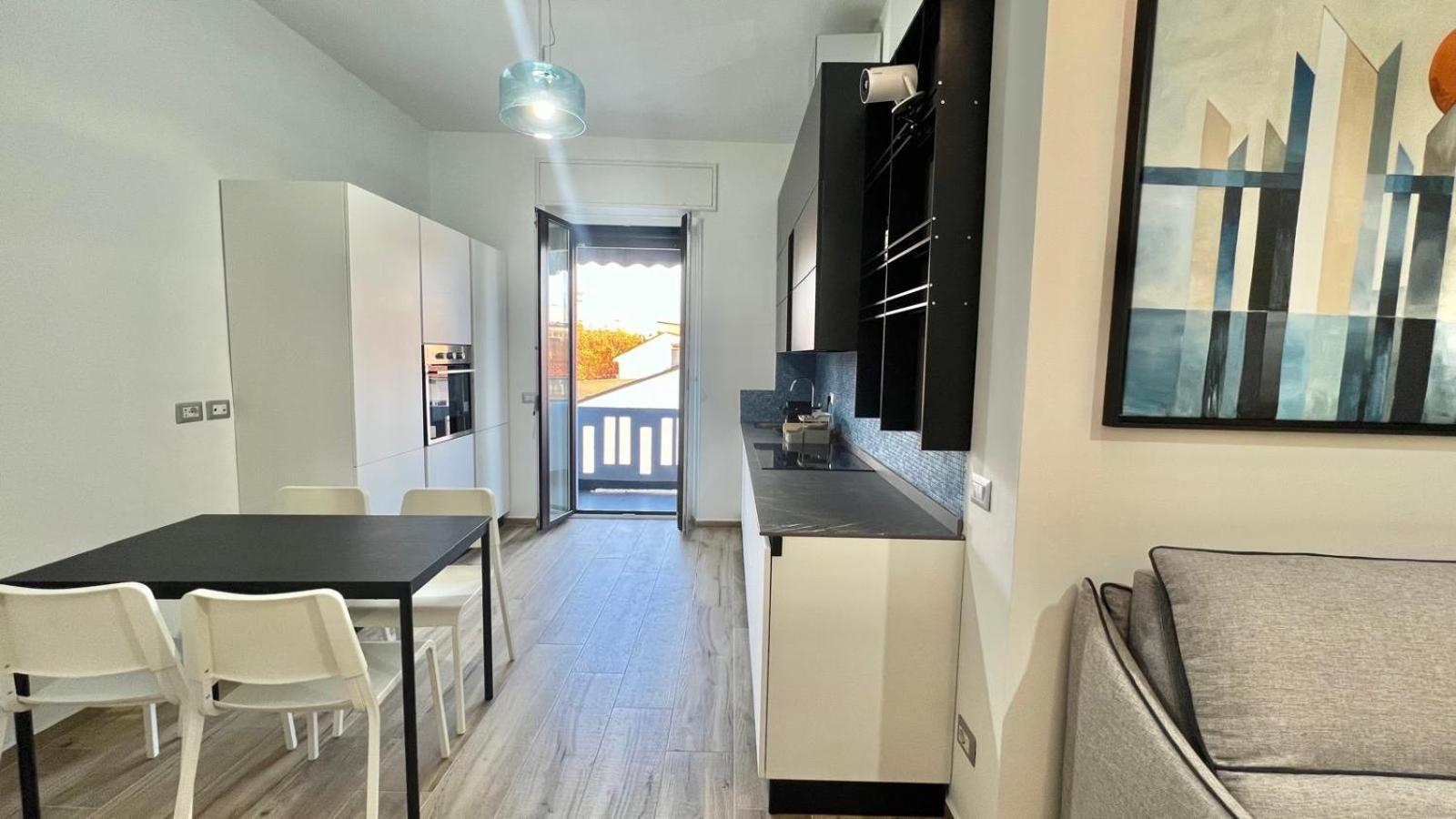 Torelli Home, Moderno E Confortevole, Nel Cuore Della Citta Di Milano, Con Balcone Esterno Vista Garibaldi Milan
