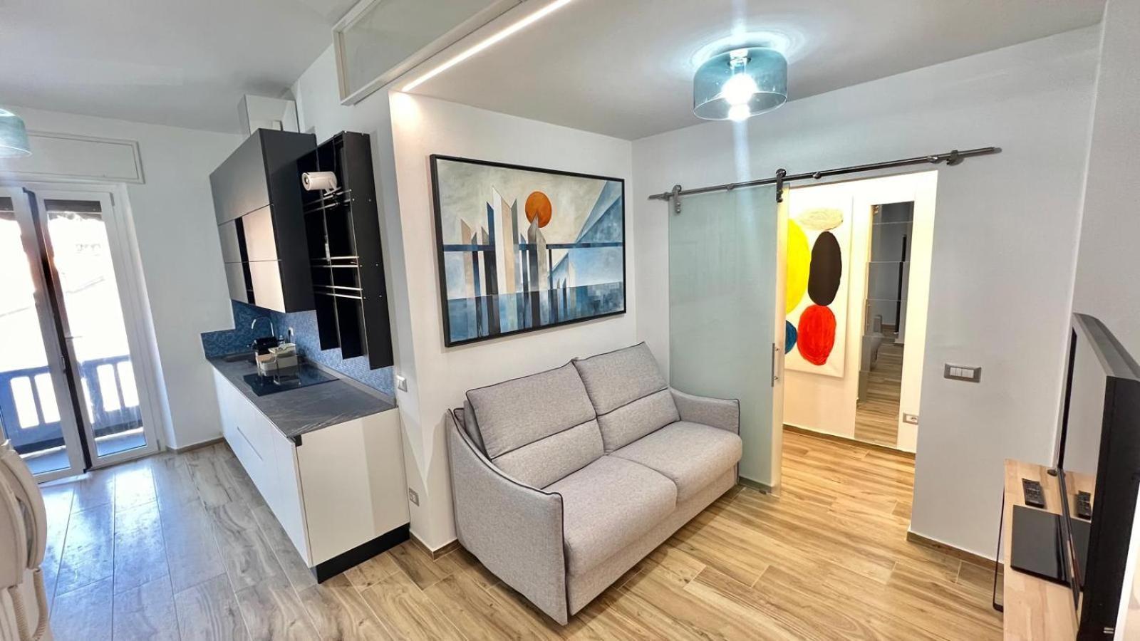Appartement Torelli Home, Moderno E Confortevole, Nel Cuore Della Citta Di Milano, Con Balcone Esterno Vista Garibaldi